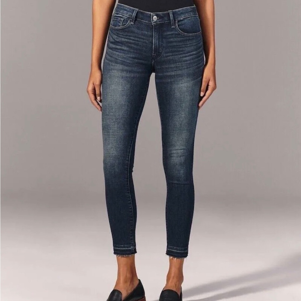 Mid Rise Skinny black jeans